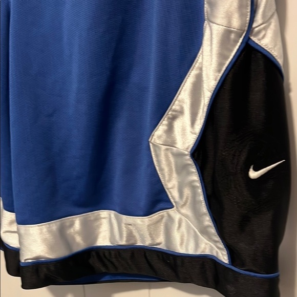 Nike Royal Blue Athletic Shorts w Pockets - Picture 4 of 4